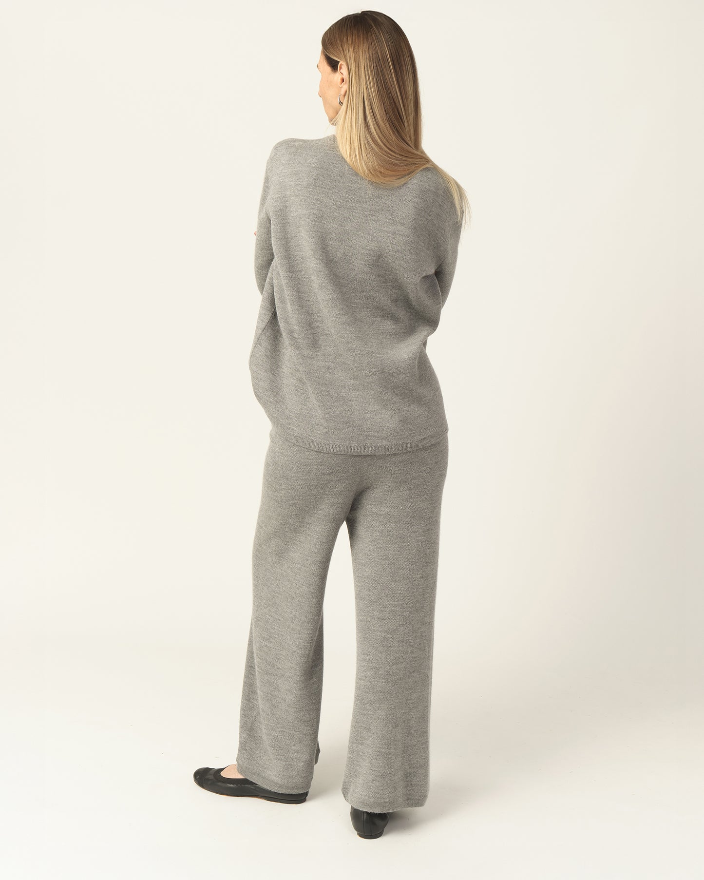 Gray royal alpaca knit pants