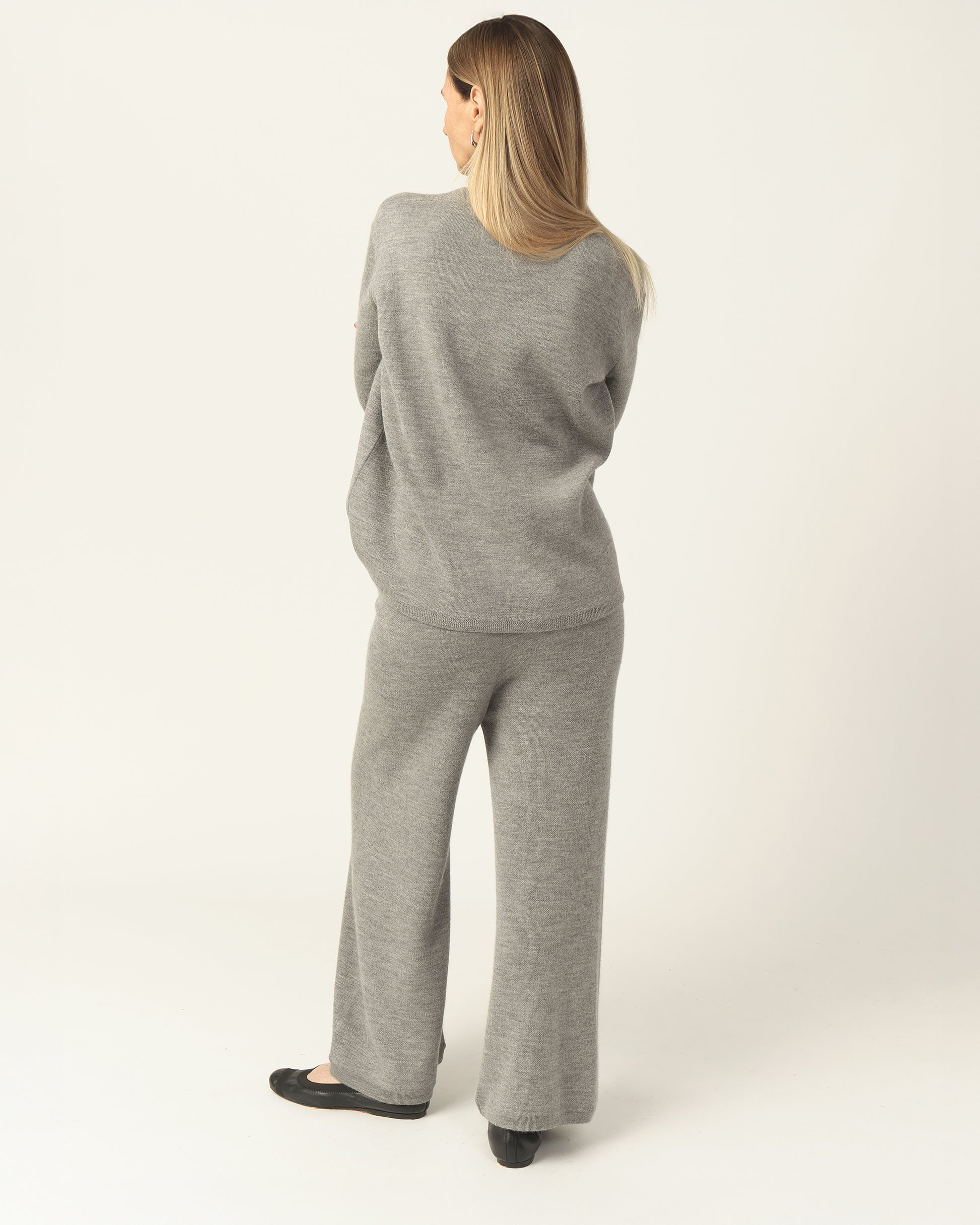 Gray royal alpaca knit pants