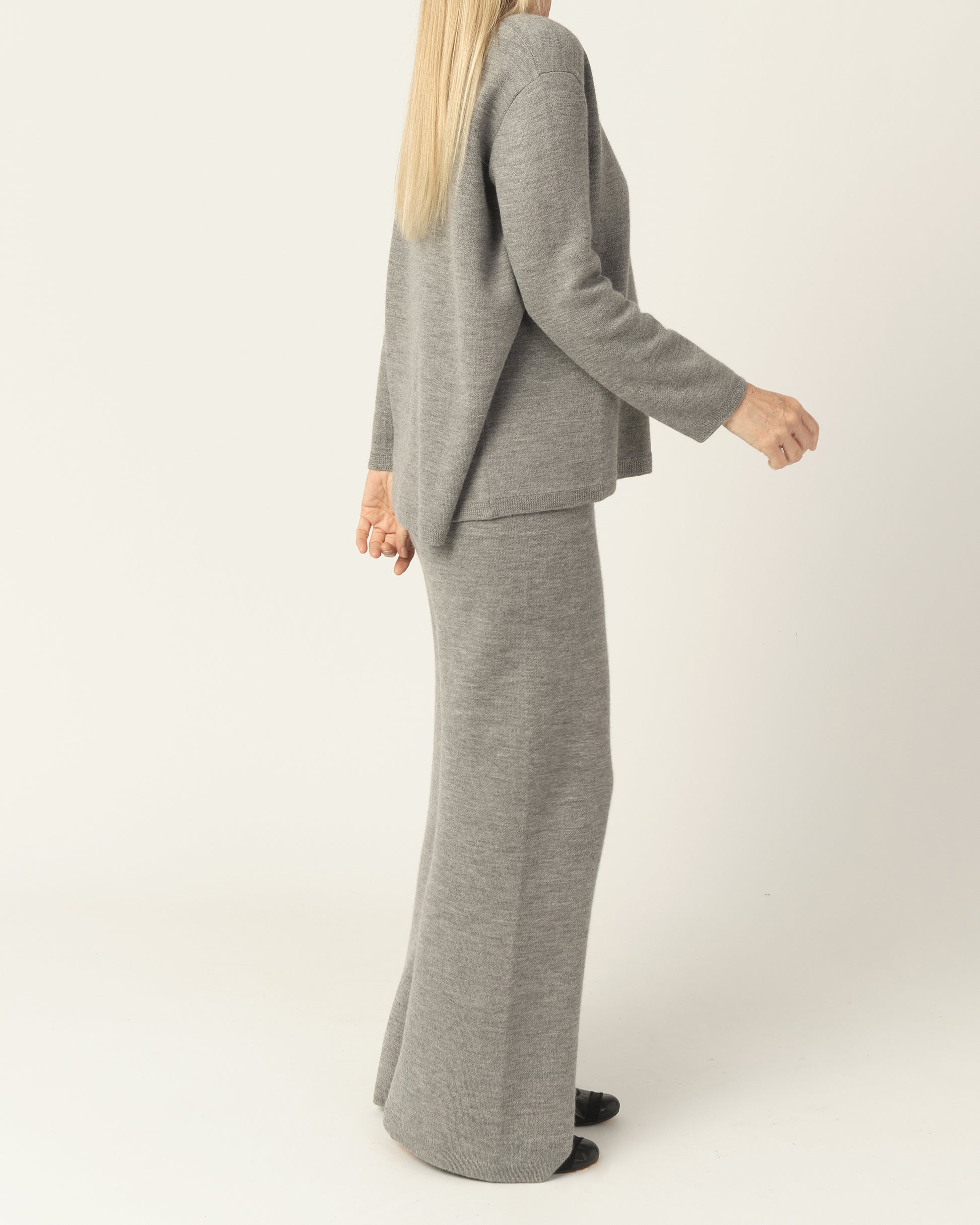Gray royal alpaca knit pants