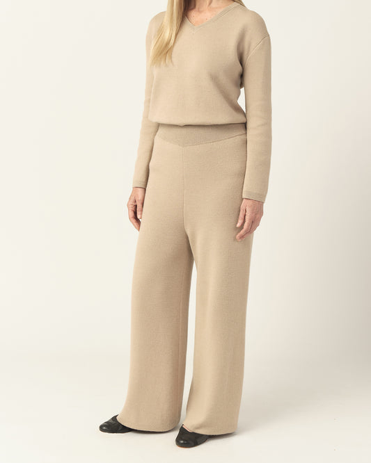 Beige royal alpaca knit pants 